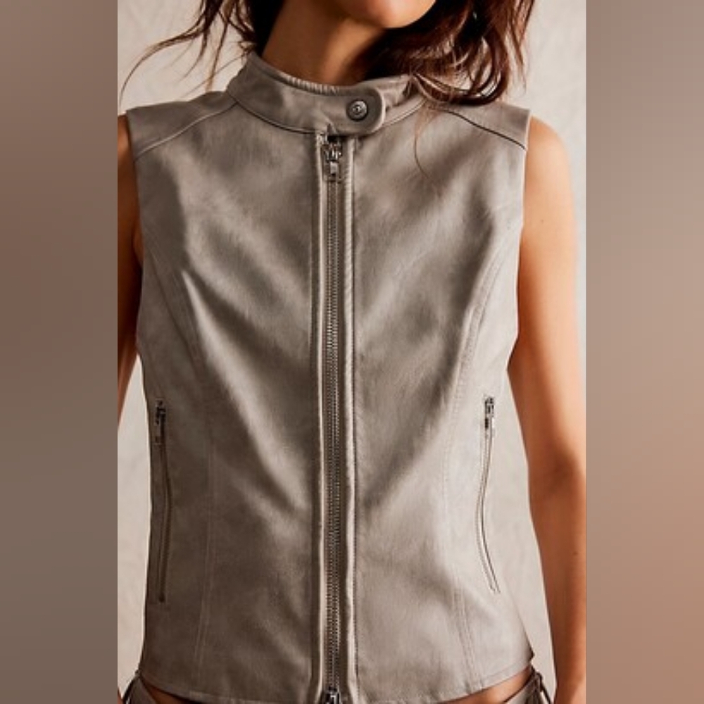 Free People Sweeney Vegan Leather Vest Jacket Size Small New With Tags - Picture 3 of 12